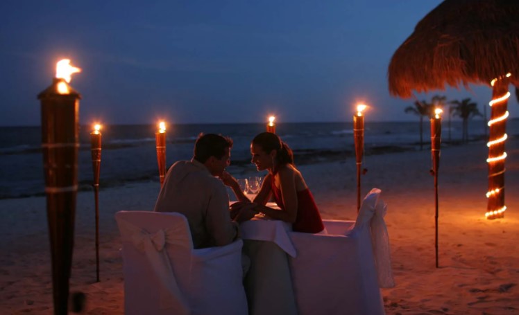 Exploring 12 Romantic Ideas for Couples