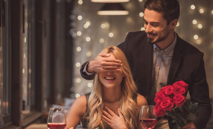 Exploring 15 Romantic Ideas for Celebrating Love