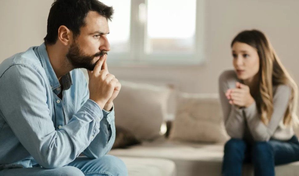 Recognizing the Signs Your Husband Wants a Divorce