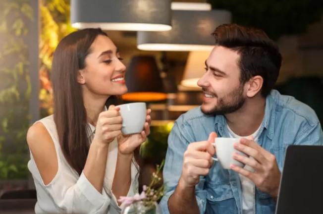 Top 10 Date Night Questions for Deep Conversations