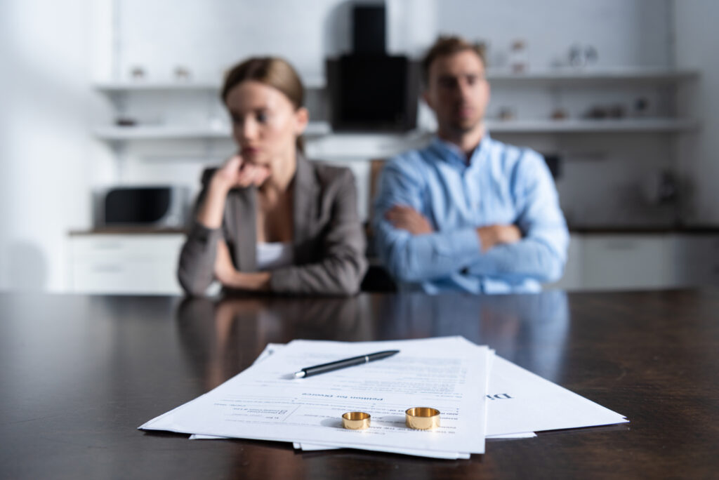 Choosing the Right Divorce Attorney